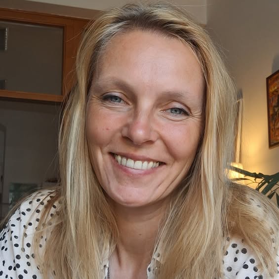 Jmenuji se Šárka Vondrů a provedu tě matematikou